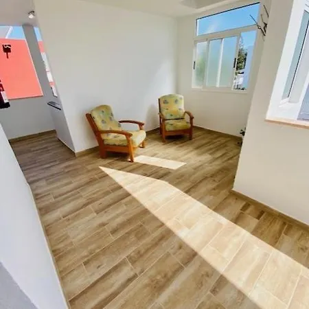 Sandra Apartment *